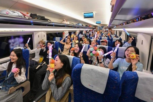 星火牛 五月天的歌迷有福啦！长沙南站助歌迷包高铁看演唱会